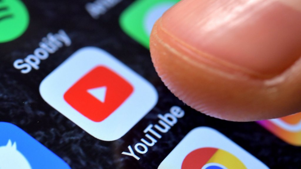 YouTube advertising